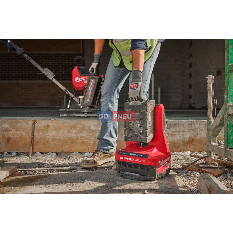 Milwaukee MX FUEL™ MXF SC super nabíječka